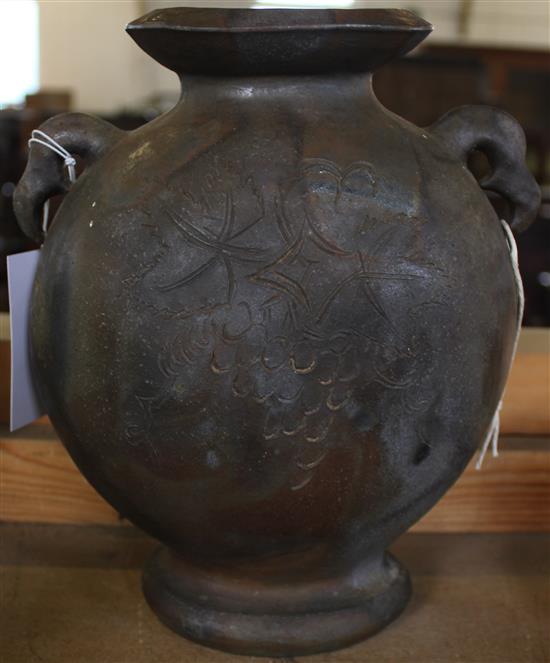 Bizenyaki pottery vase(-)